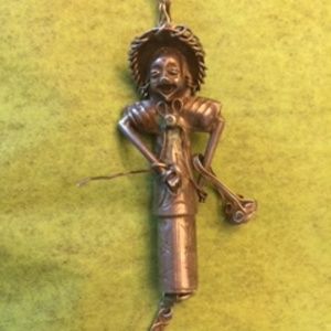 Antique Chinese Sterling silver Qing Dynasty Chatelains repousse needle case